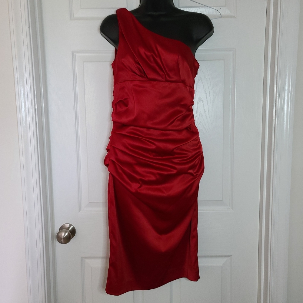 One-shoulder ruched cherry red cocktail dress